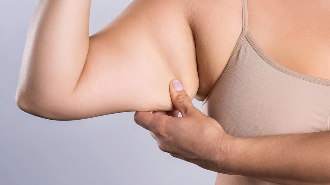 brazos gordos en mujeres delgadas